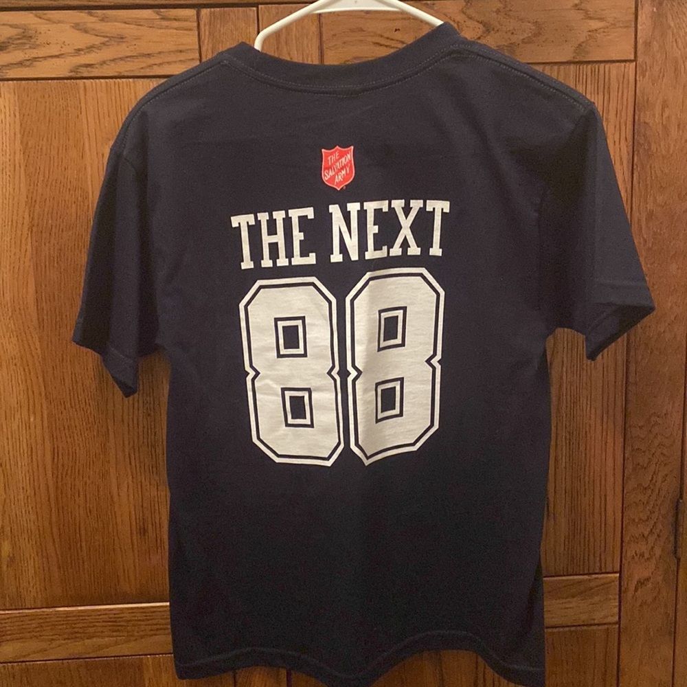 DALLAS
COWBOYS
AUTHENTIC
100% COTTON YOUTH SHORT-SLEEVE T-SHIRT, SZ:  16-18 NEW